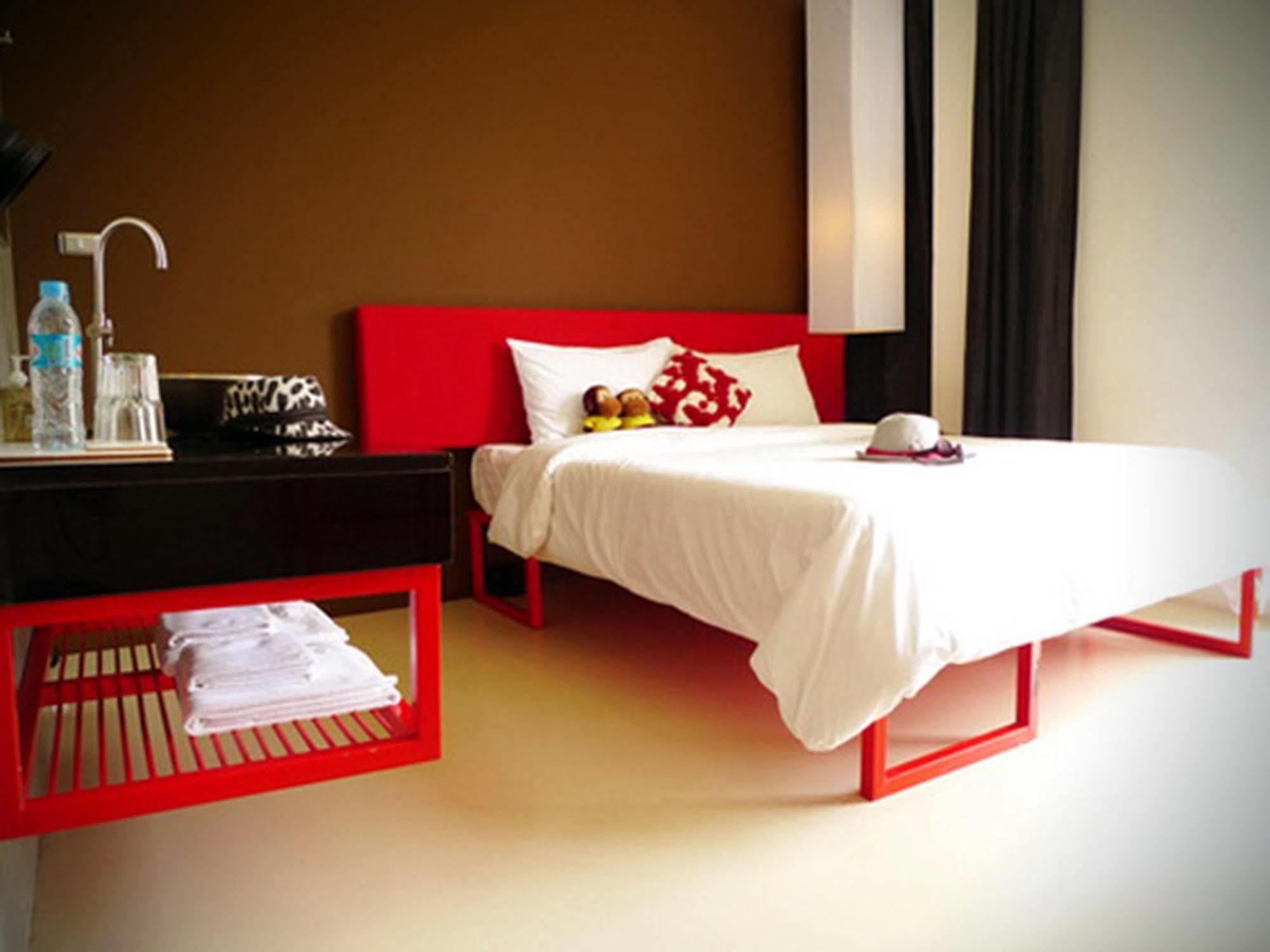 Lub D Bangkok Silom Hostel Εξωτερικό φωτογραφία