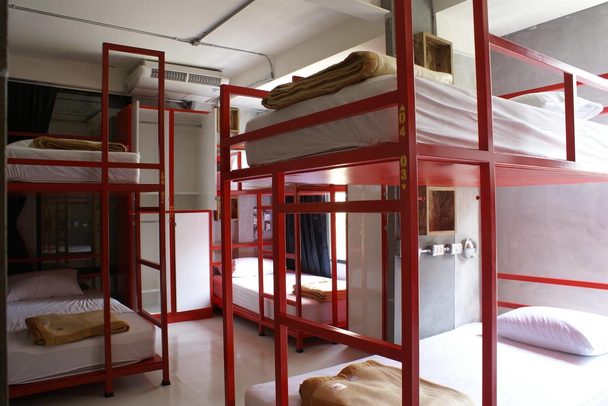Lub D Bangkok Silom Hostel Εξωτερικό φωτογραφία
